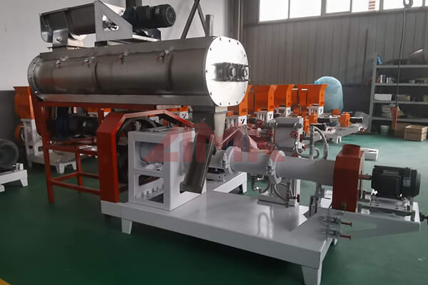 extruded fish feed machine
